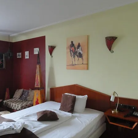 Hotel Comfort Frankfurt Airport 3*