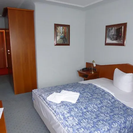 Comfort Frankfurt Airport 3* Fráncfort del Meno