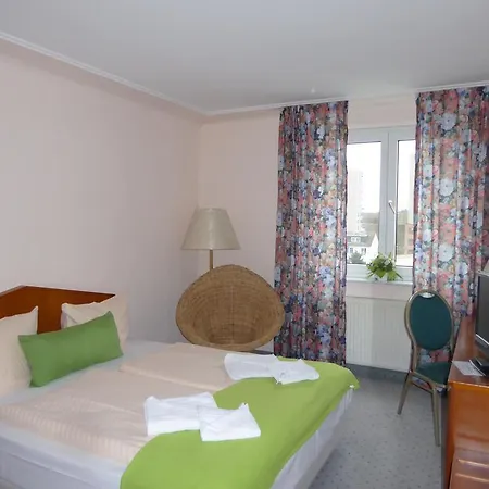 Comfort Frankfurt Airport Hotel 3*