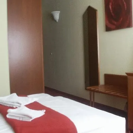 Comfort Frankfurt Airport 3*