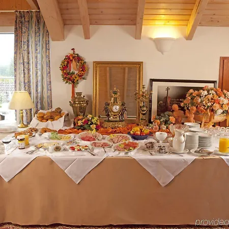 Hotel Comfort Frankfurt Airport 3*