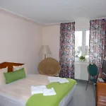 Comfort Frankfurt Airport Hotell 3*